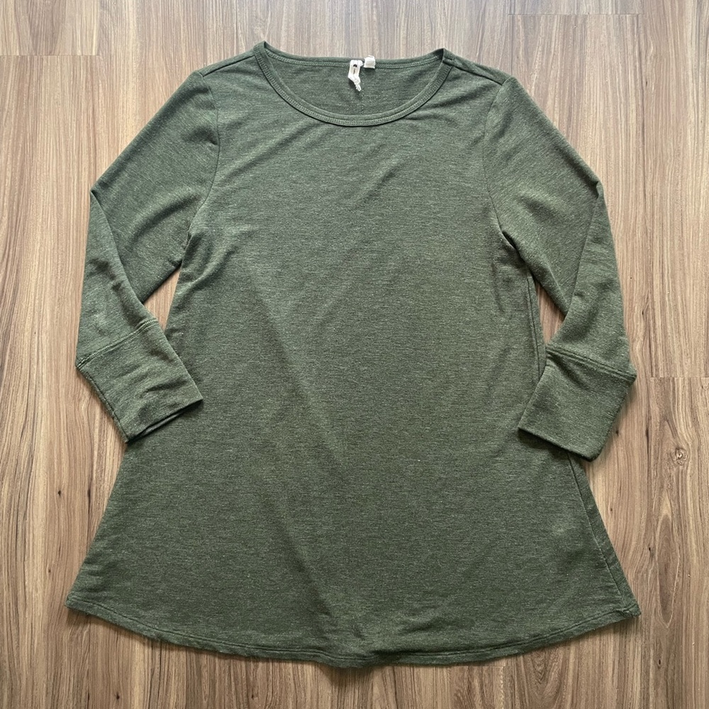 Cable & Gauge Olive Top Size Medium